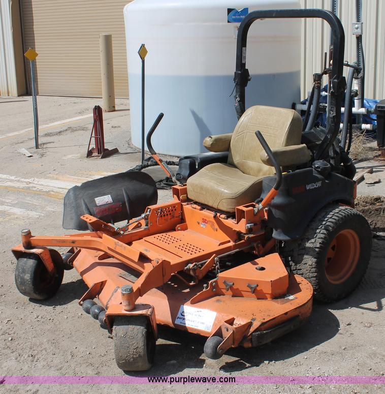 image for item E3336 Scag Wildcat mower