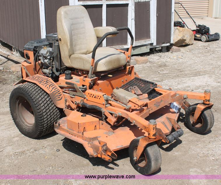 image for item E3337 Scag Turf Tiger mower