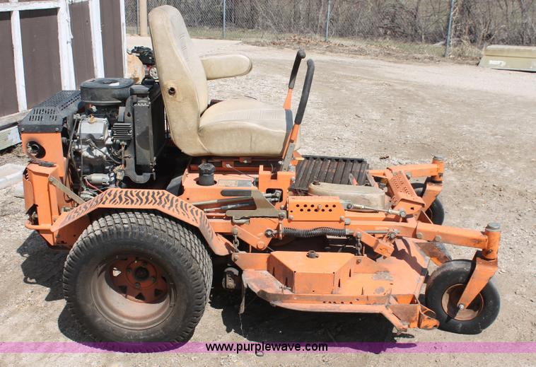 image for item E3337 Scag Turf Tiger mower