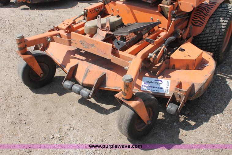 image for item E3337 Scag Turf Tiger mower