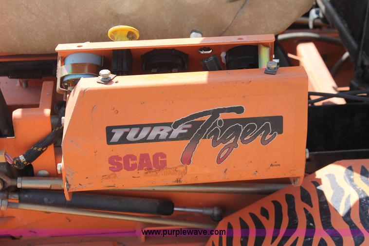 image for item E3337 Scag Turf Tiger mower