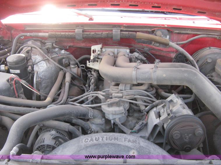 image for item E3382 1995 Ford F250 XL pickup truck