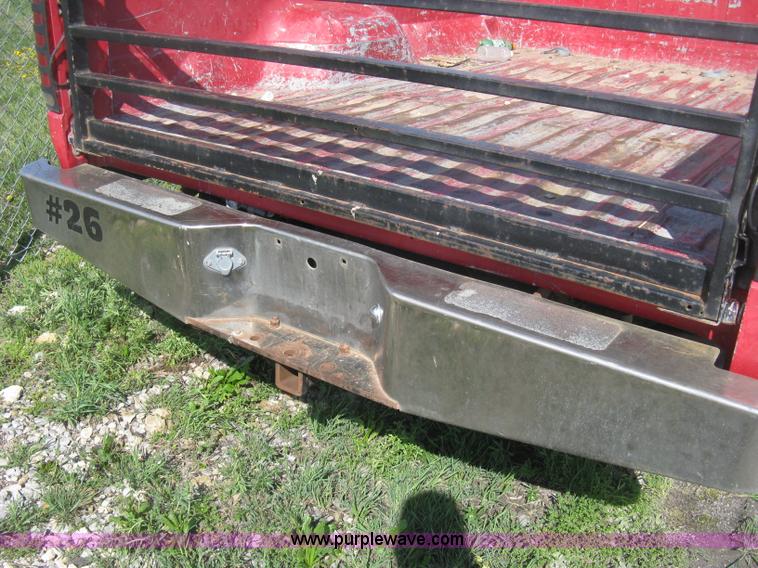 image for item E3382 1995 Ford F250 XL pickup truck