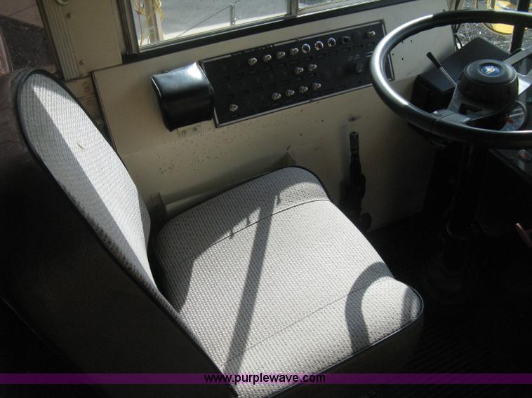 image for item E3383 1992 Blue Bird TC2000 school bus