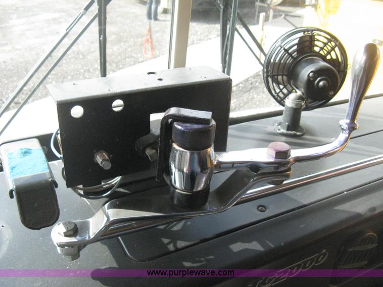 image for item E3383 1992 Blue Bird TC2000 school bus