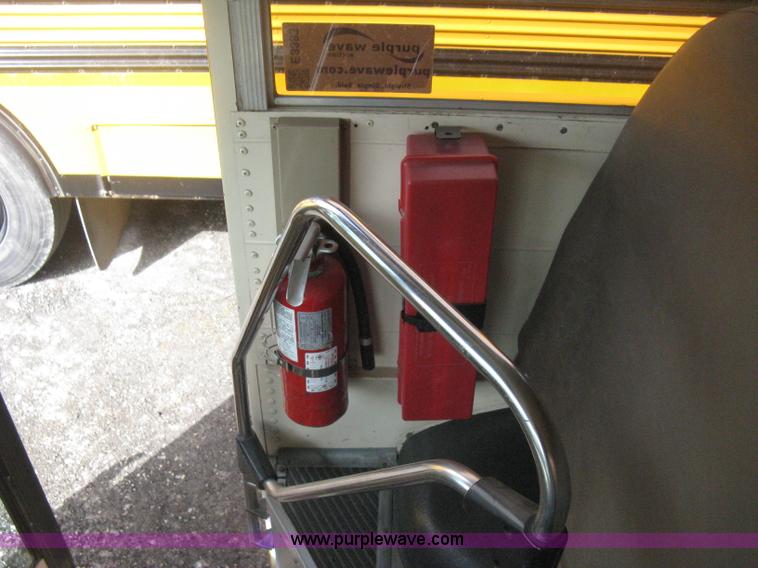 image for item E3383 1992 Blue Bird TC2000 school bus