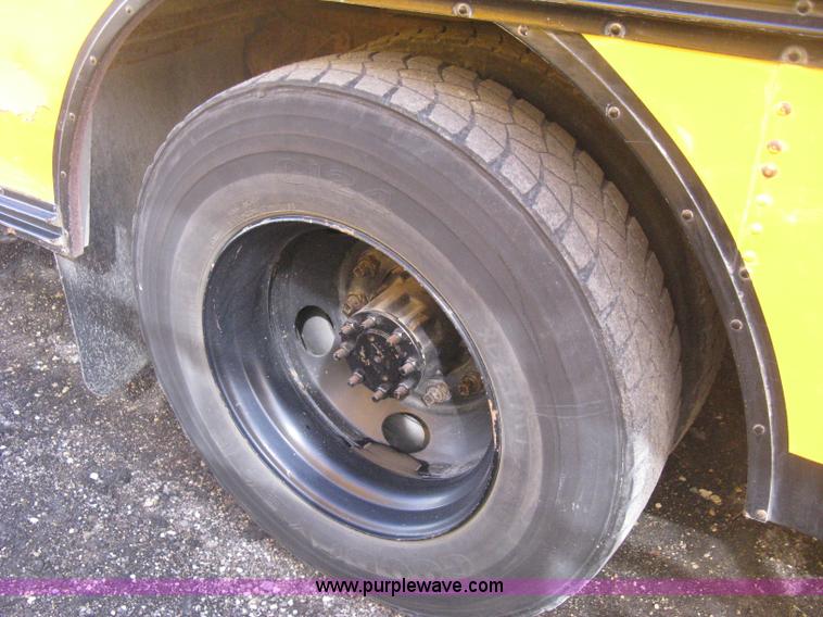 image for item E3383 1992 Blue Bird TC2000 school bus