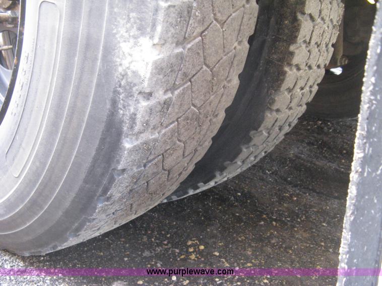 image for item E3383 1992 Blue Bird TC2000 school bus