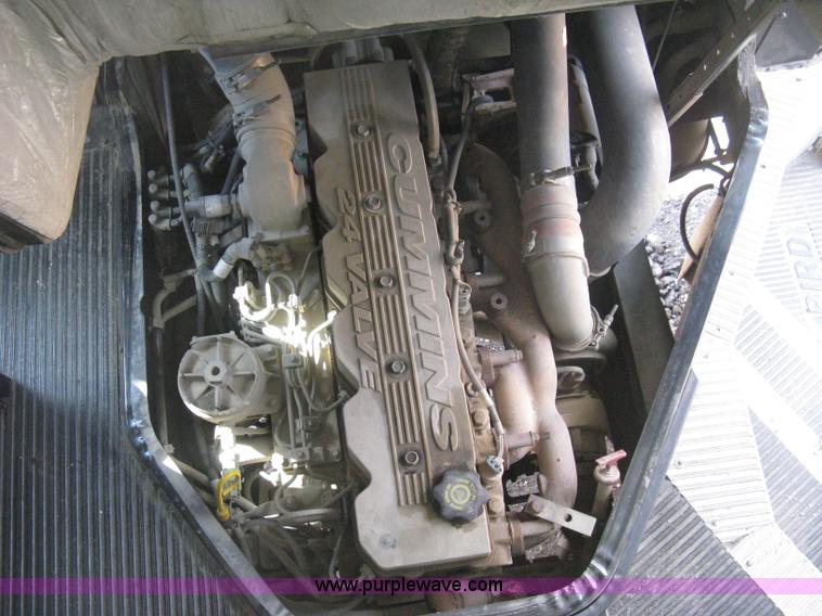 image for item E3384 2004 Blue Bird school bus