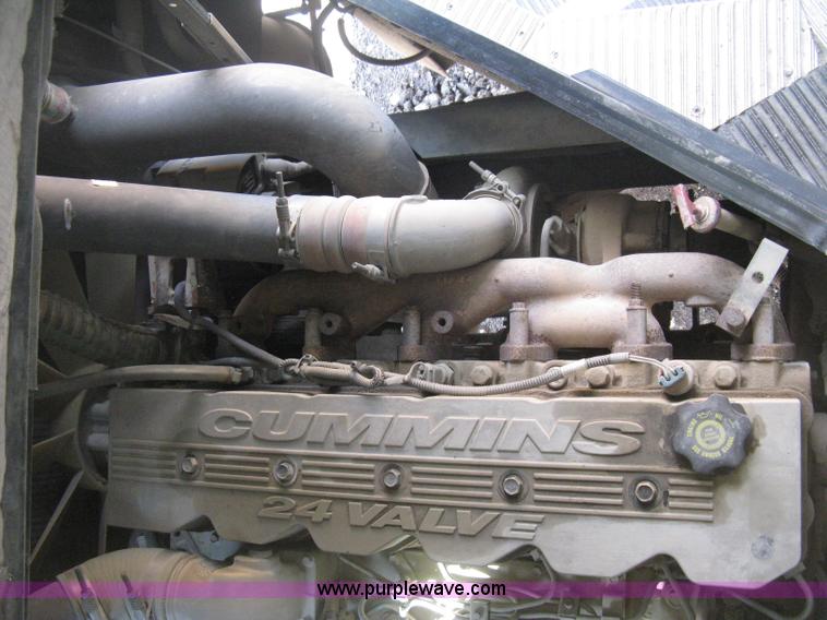 image for item E3384 2004 Blue Bird school bus