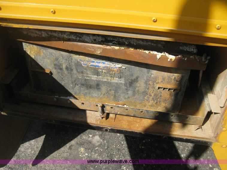 image for item E3384 2004 Blue Bird school bus