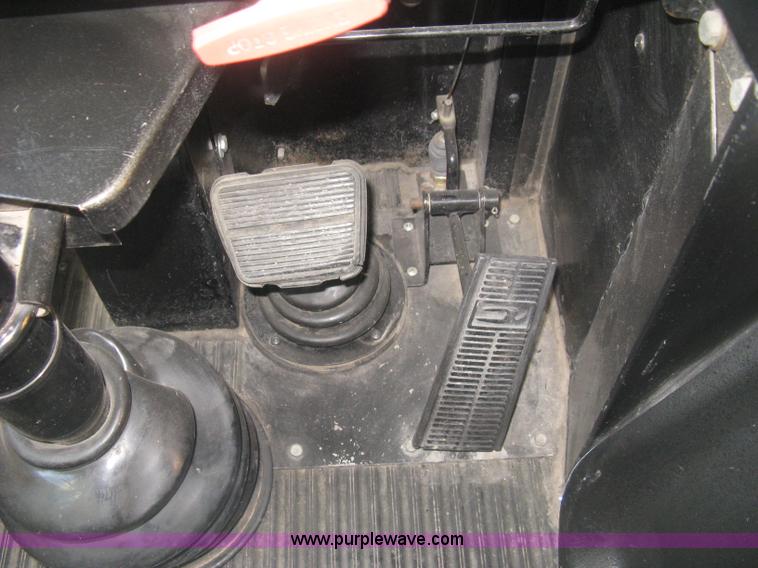 image for item E3385 1992 Blue Bird TC2000 school bus