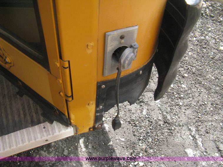 image for item E3385 1992 Blue Bird TC2000 school bus