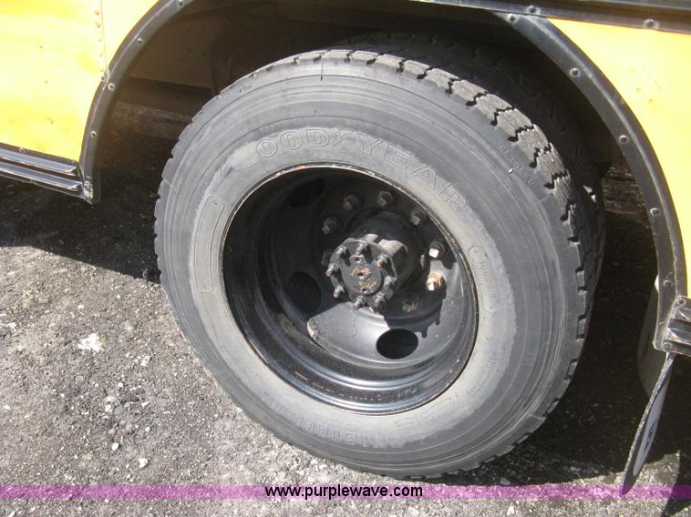 image for item E3385 1992 Blue Bird TC2000 school bus