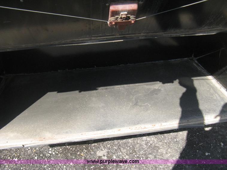 image for item E3385 1992 Blue Bird TC2000 school bus