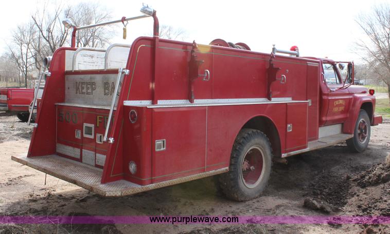 image for item E8380 1976 Ford fire engine