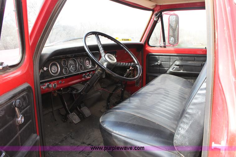 image for item E8380 1976 Ford fire engine