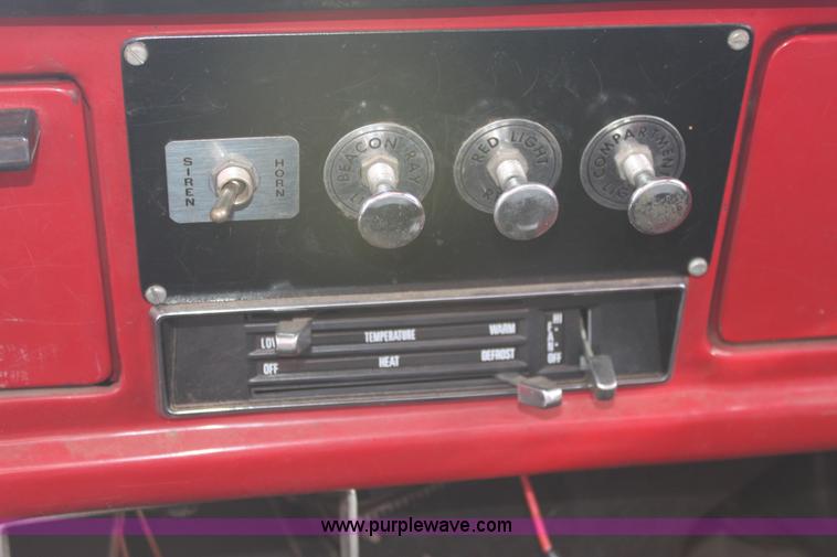 image for item E8380 1976 Ford fire engine