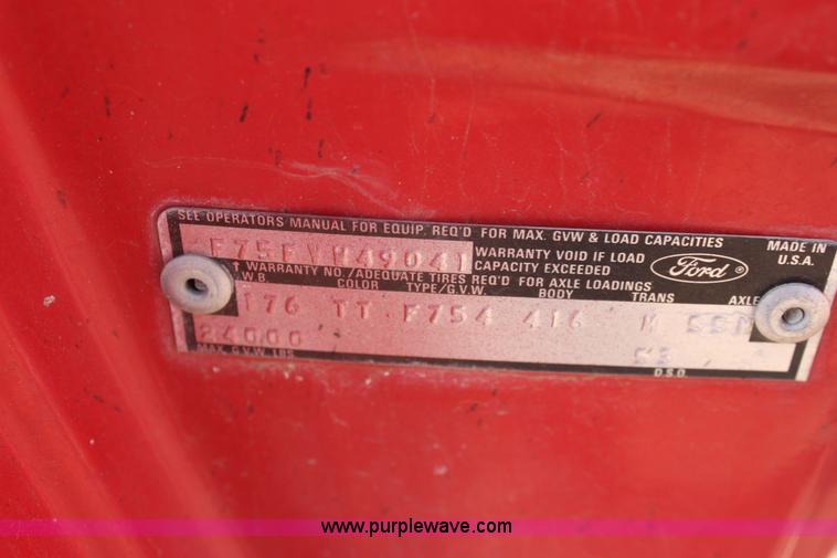 image for item E8380 1976 Ford fire engine