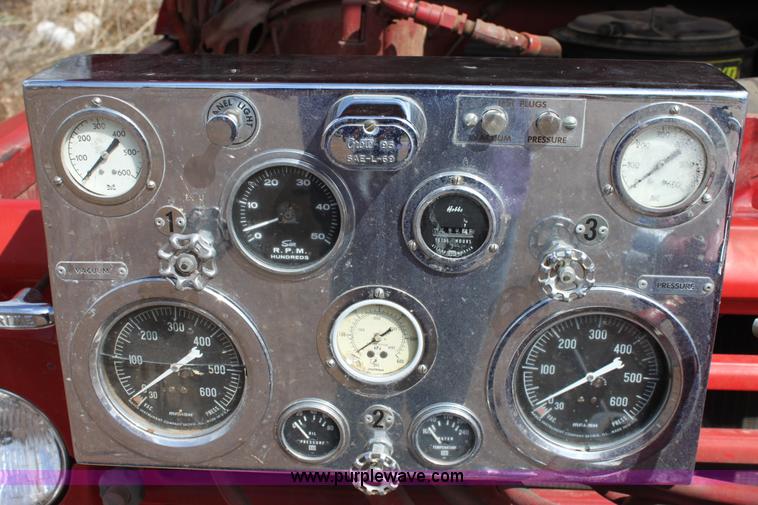 image for item E8380 1976 Ford fire engine