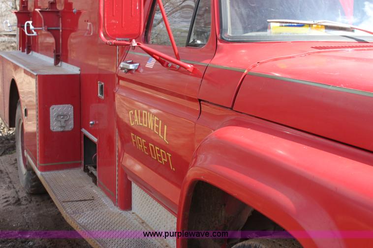 image for item E8380 1976 Ford fire engine