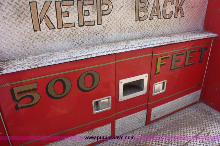 image for item E8380 1976 Ford fire engine