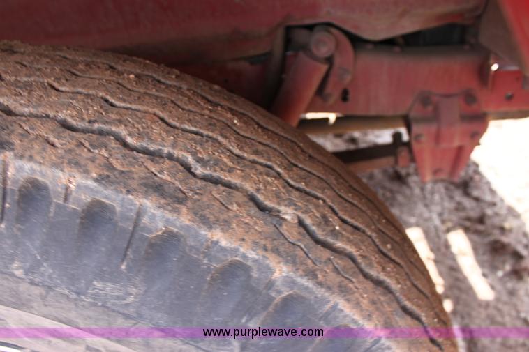 image for item E8380 1976 Ford fire engine