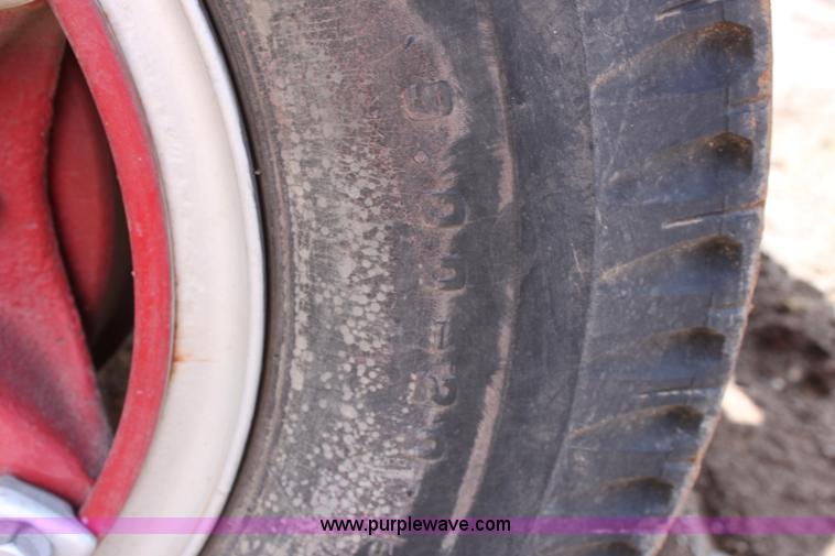 image for item E8380 1976 Ford fire engine