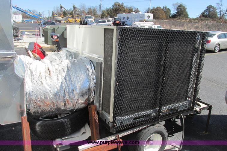 image for item F4778 Portable heat and air conditioning unit