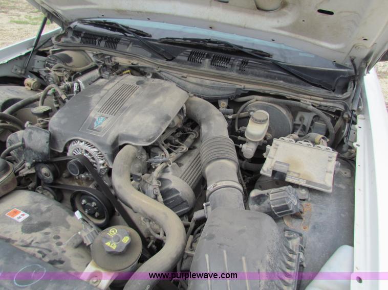 image for item F8642 2005 Ford Crown Victoria Police Interceptor