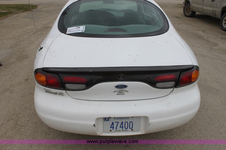 image for item F8664 1997 Ford Taurus GL