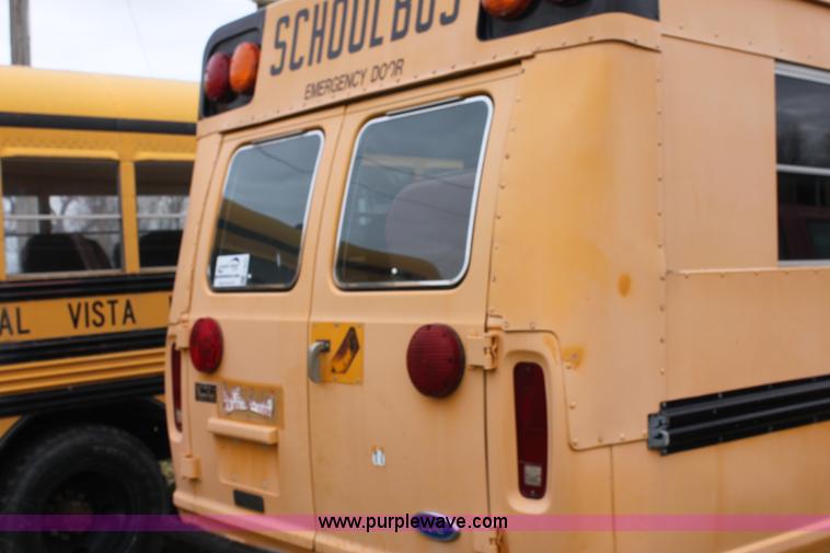 image for item F8667 1990 Ford school bus