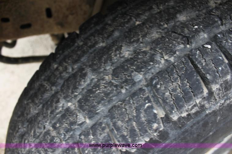 image for item F8667 1990 Ford school bus