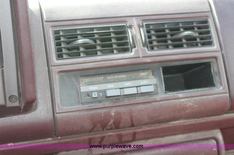 image for item F8696 1994 Chevrolet 1500 pickup truck