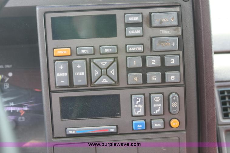 image for item F8696 1994 Chevrolet 1500 pickup truck