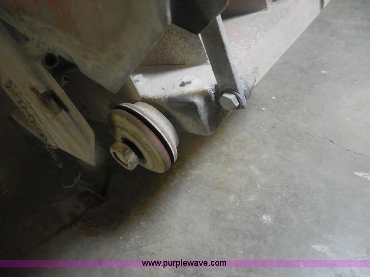 image for item F8771 Norton Clipper concrete saw