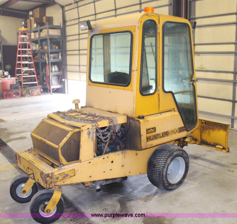 image for item G5105 Hustler 320 mower