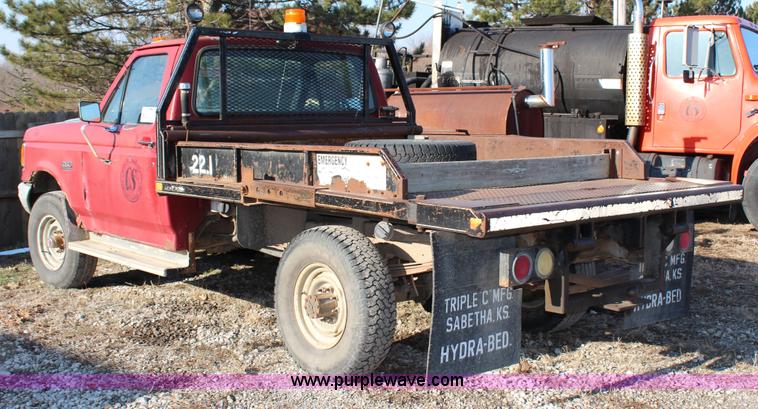 image for item G5314 1990 Ford F250 bale bed truck