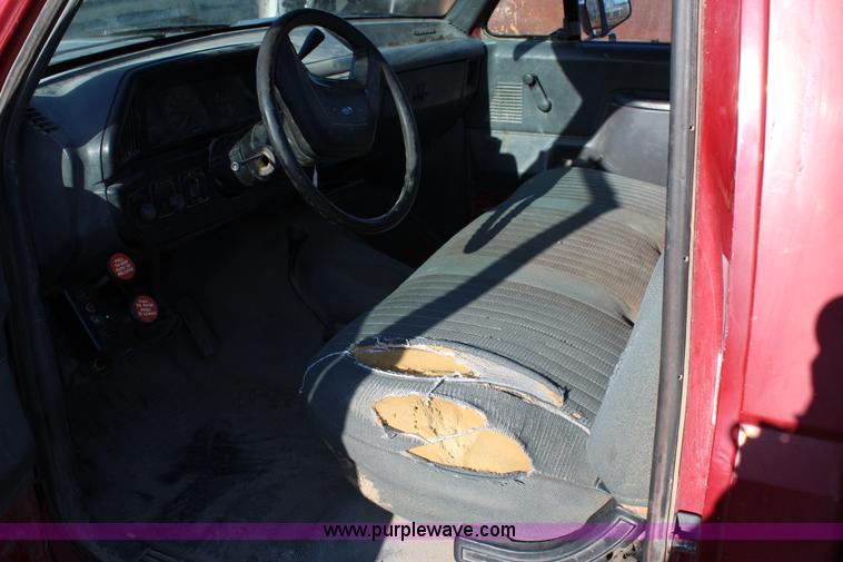 image for item G5314 1990 Ford F250 bale bed truck