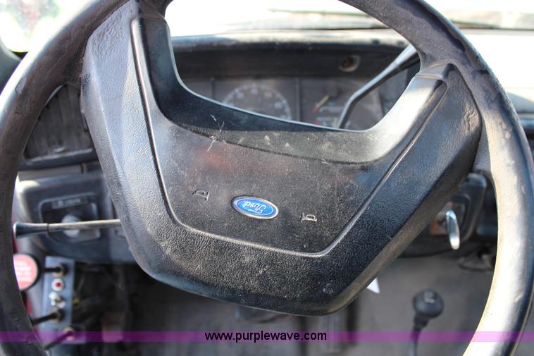 image for item G5314 1990 Ford F250 bale bed truck