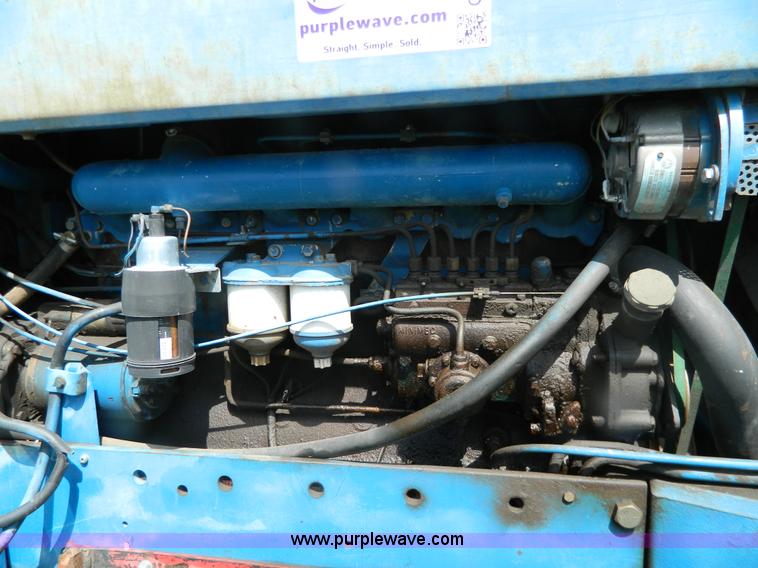 image for item G7830 1977 Ford 9700 tractor