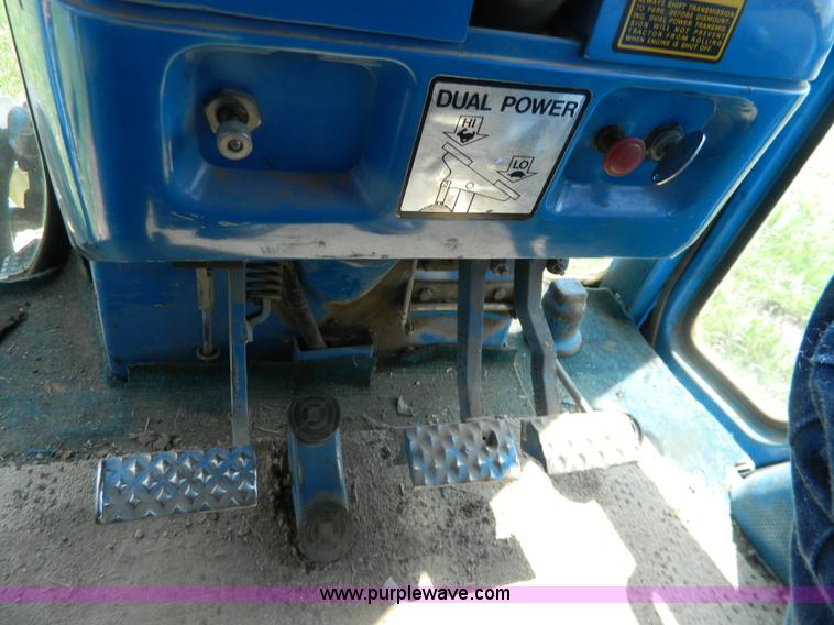 image for item G7830 1977 Ford 9700 tractor
