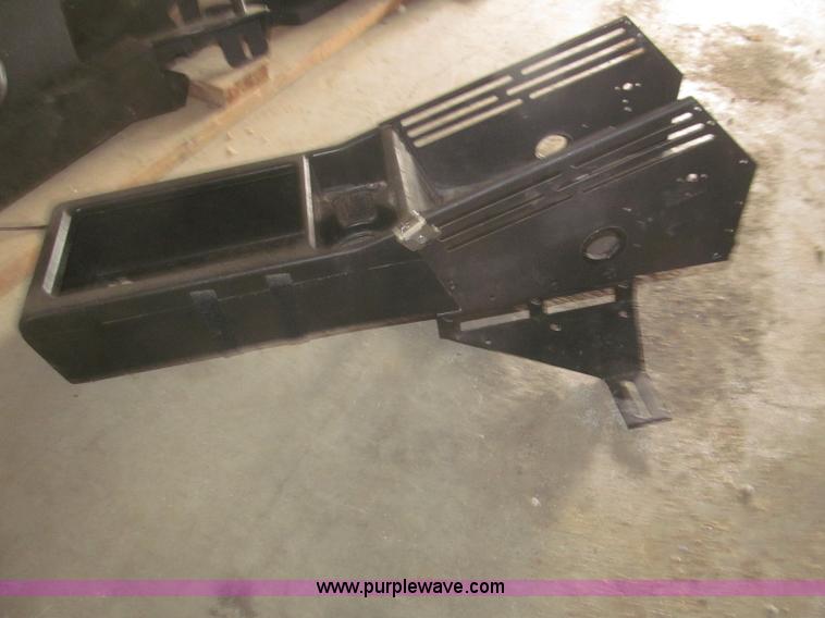 image for item K9709 Assorted 2010 Dodge Charger components