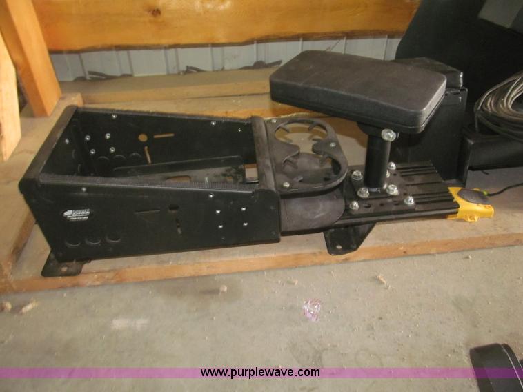 image for item K9709 Assorted 2010 Dodge Charger components