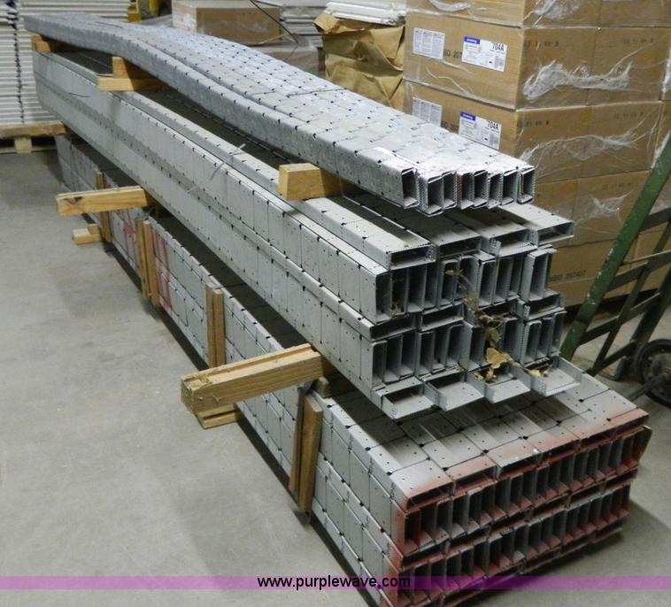 image for item W9025 Metal flex track