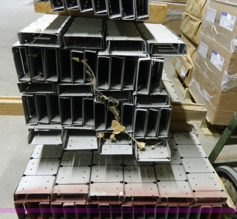 image for item W9025 Metal flex track