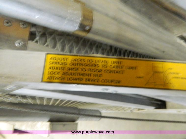 image for item W9026 Aluminum Power Scope man lift