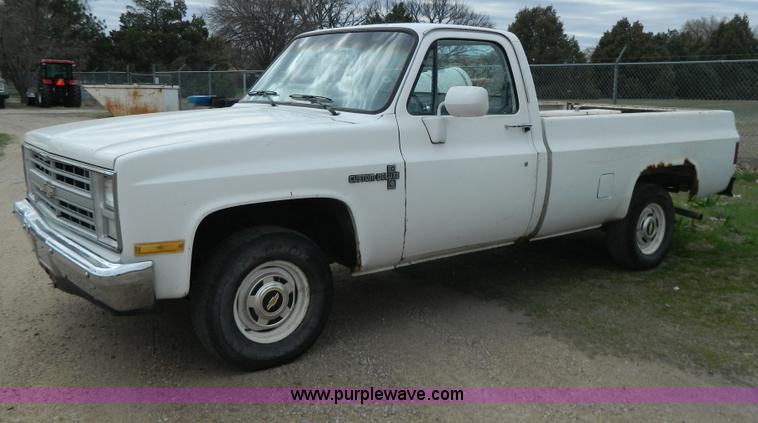 image for item W9033 1985 Chevrolet Custom Deluxe 10 pickup truck