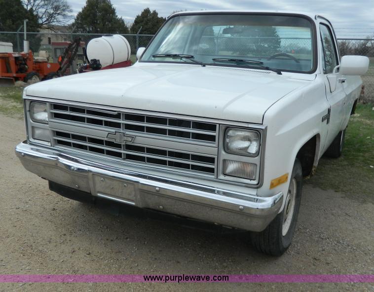 image for item W9033 1985 Chevrolet Custom Deluxe 10 pickup truck