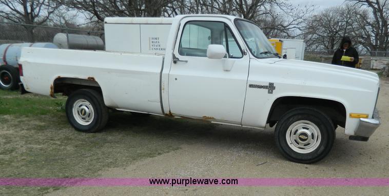 image for item W9033 1985 Chevrolet Custom Deluxe 10 pickup truck